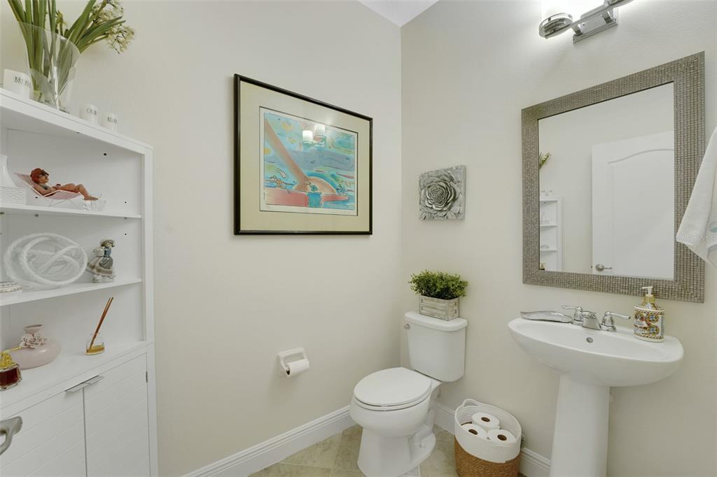 1555 KATIE COVE gallery image #40
