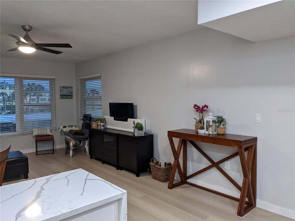 3806 GULF OF MEXICO DRIVE UNIT