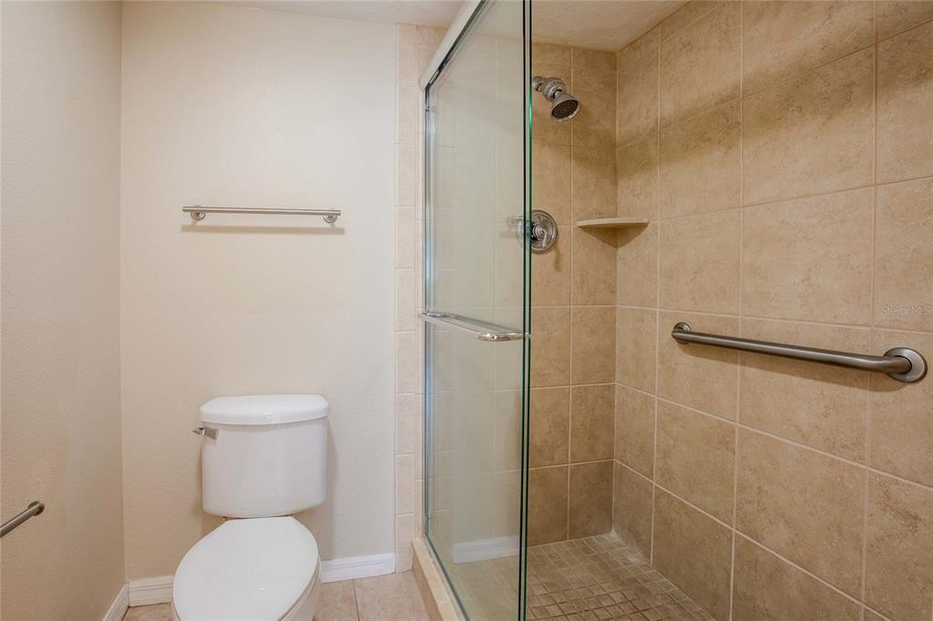 3300 BENEVA UNIT 214