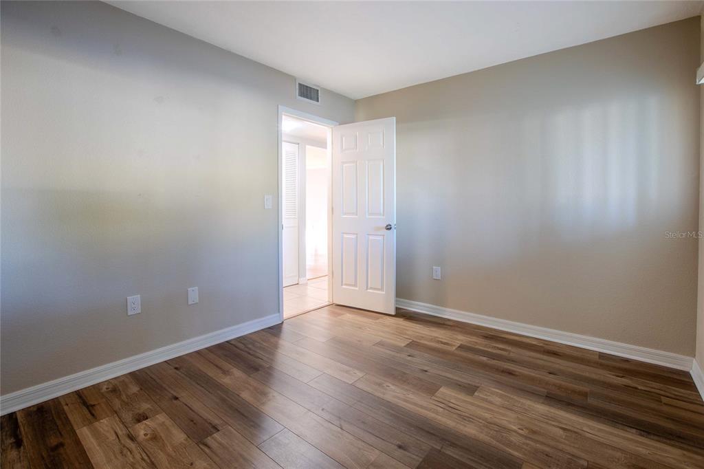 3300 BENEVA UNIT 214