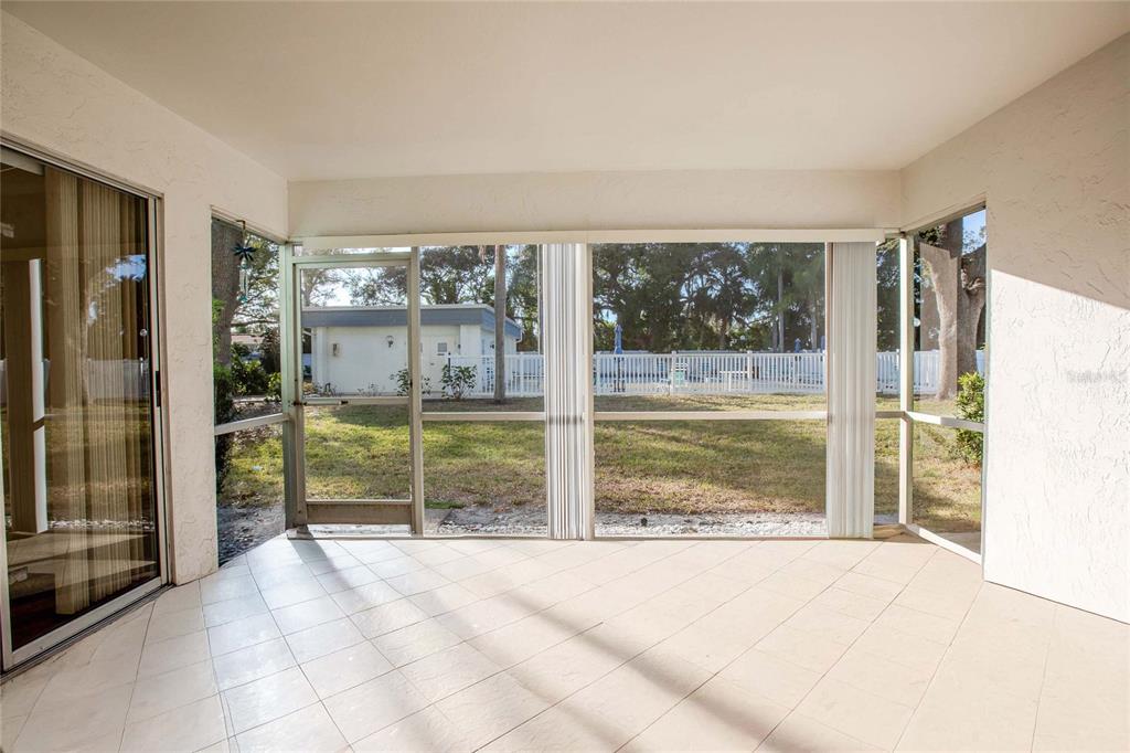 3300 BENEVA UNIT 214