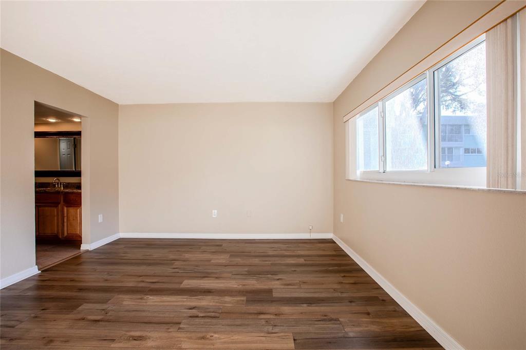 3300 BENEVA UNIT 214