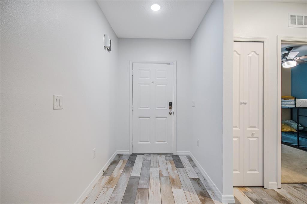 328 HIBISCUS DRIVE gallery image #19