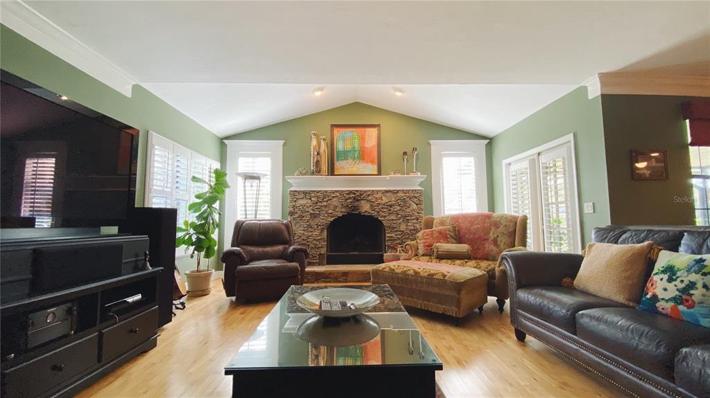 27 LAKE VISTA WAY gallery image #14