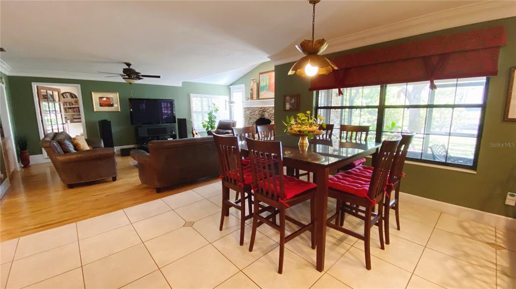 27 LAKE VISTA WAY gallery image #17