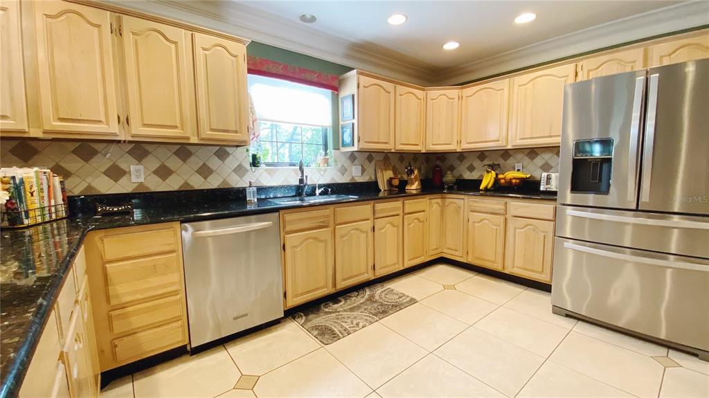 27 LAKE VISTA WAY gallery image #18