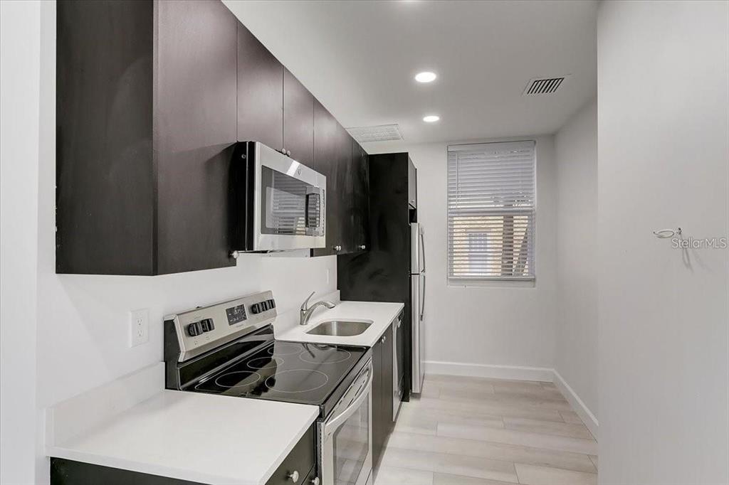 1862 6TH STREET