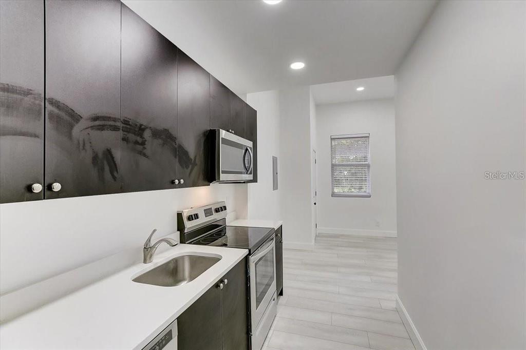 1862 6TH STREET