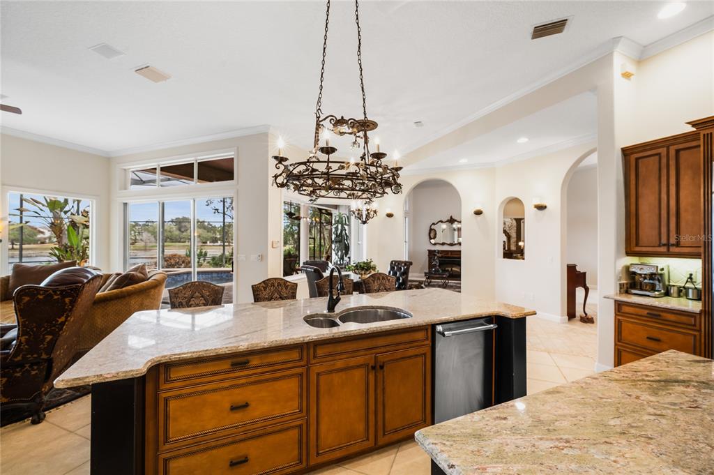 7718 FLEMINGWOOD COURT gallery image #16