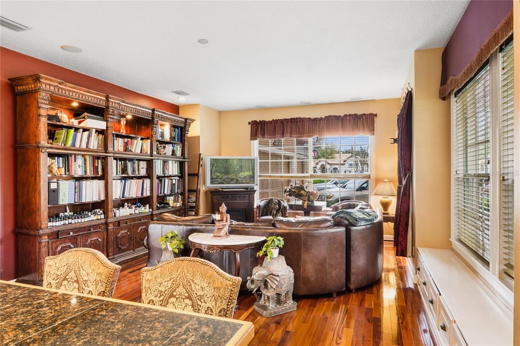 7718 FLEMINGWOOD COURT gallery image #21