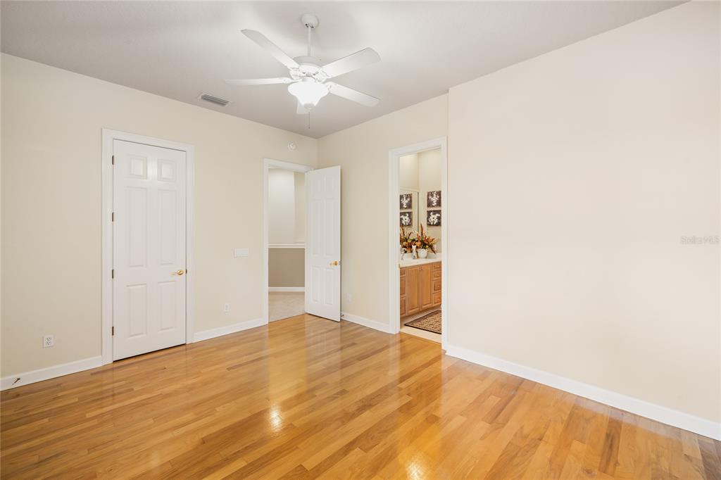 7718 FLEMINGWOOD COURT gallery image #54