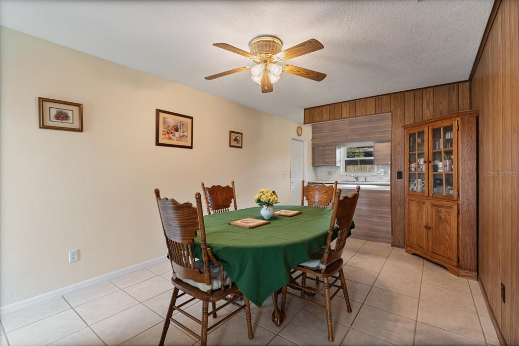 1032 MANCHESTER CIRCLE gallery image #11