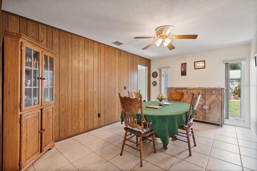1032 MANCHESTER CIRCLE gallery image #12