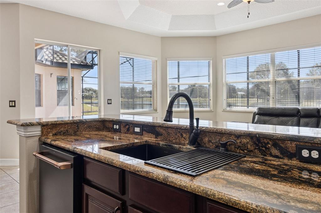 6473 EVERINGHAM LANE gallery image #12