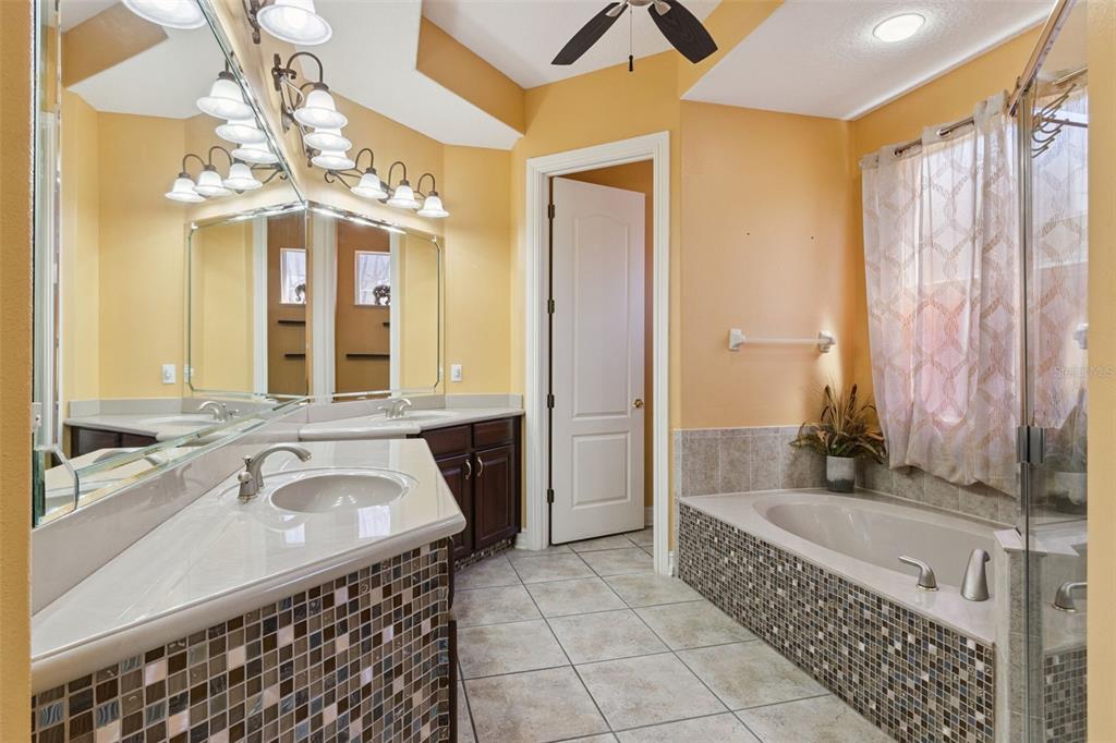 6473 EVERINGHAM LANE gallery image #23
