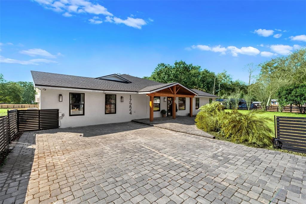 17224 OLD COUNTRY LANE gallery image #2
