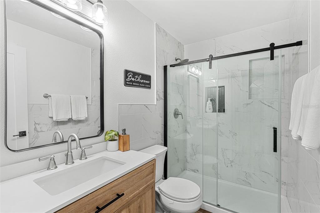 17224 OLD COUNTRY LANE gallery image #25