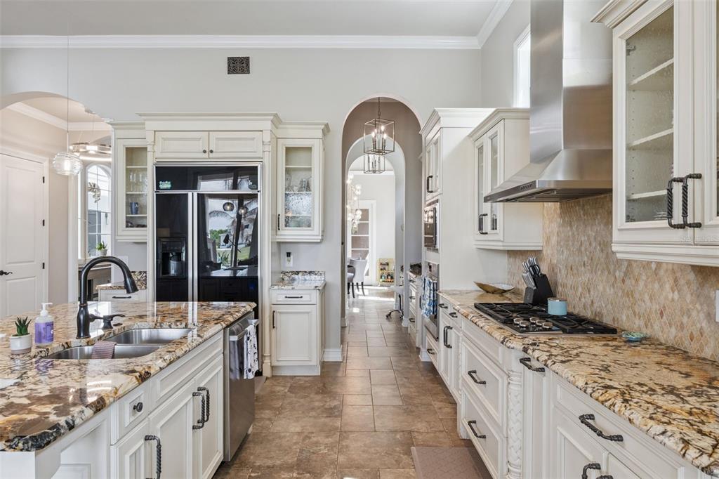 1172 CASTLE PINES CT gallery image #26