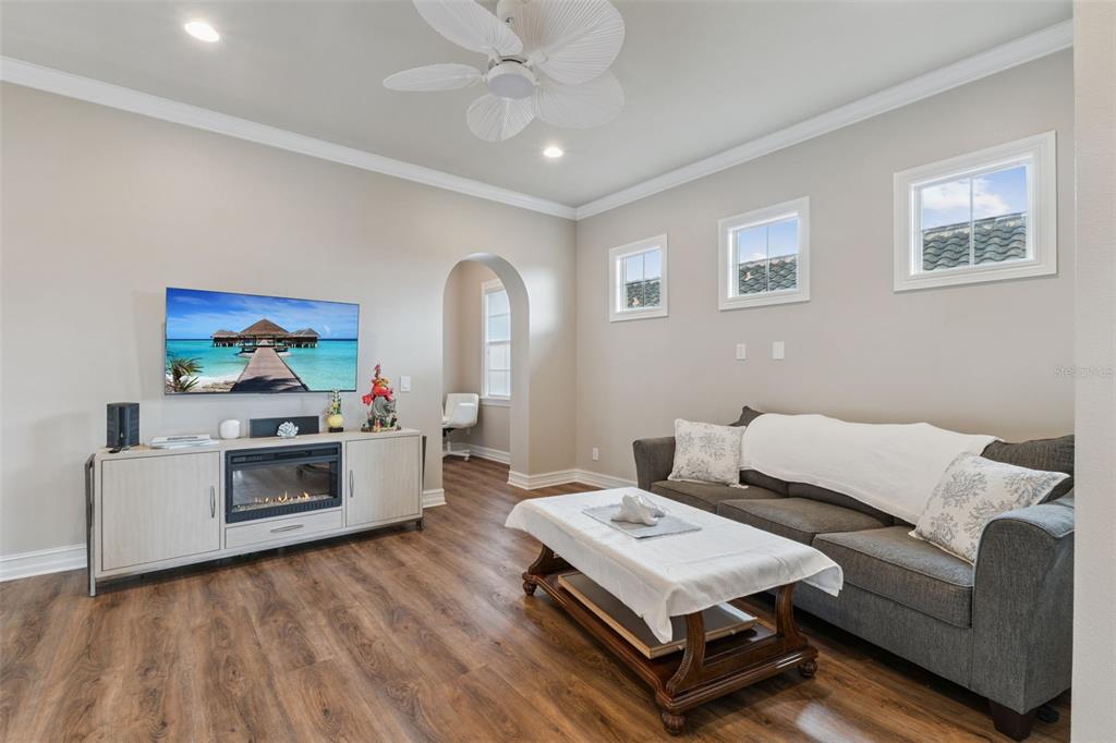 1172 CASTLE PINES CT gallery image #31