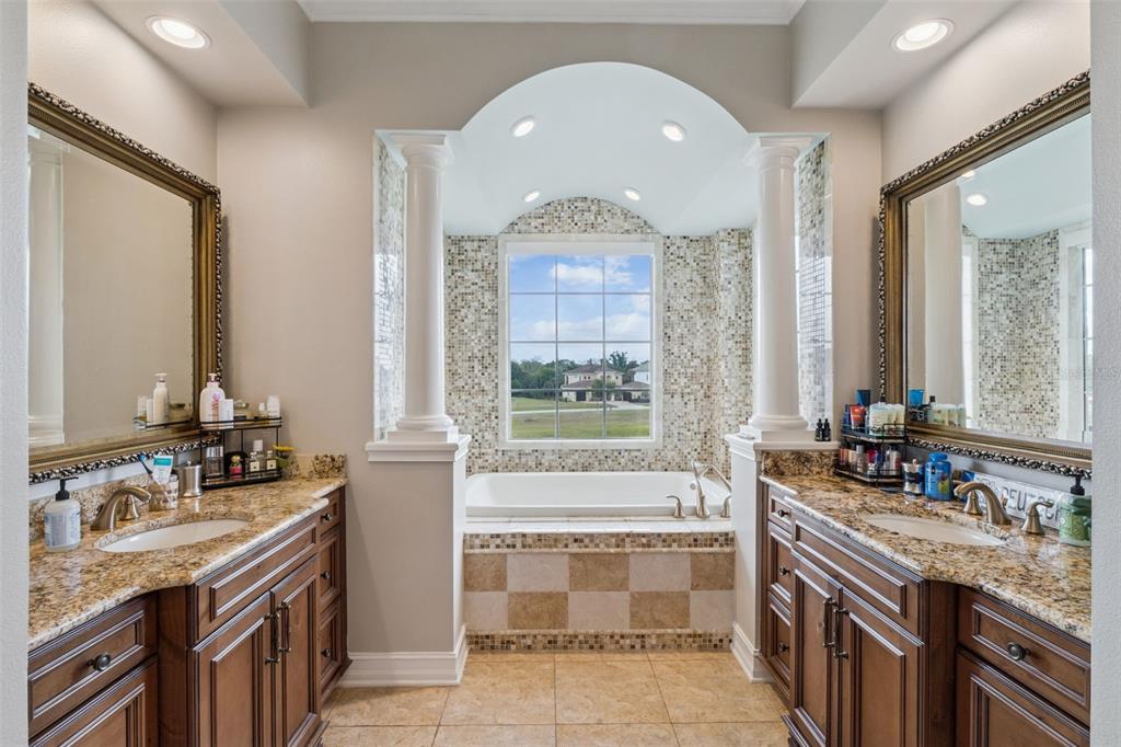 1172 CASTLE PINES CT gallery image #32