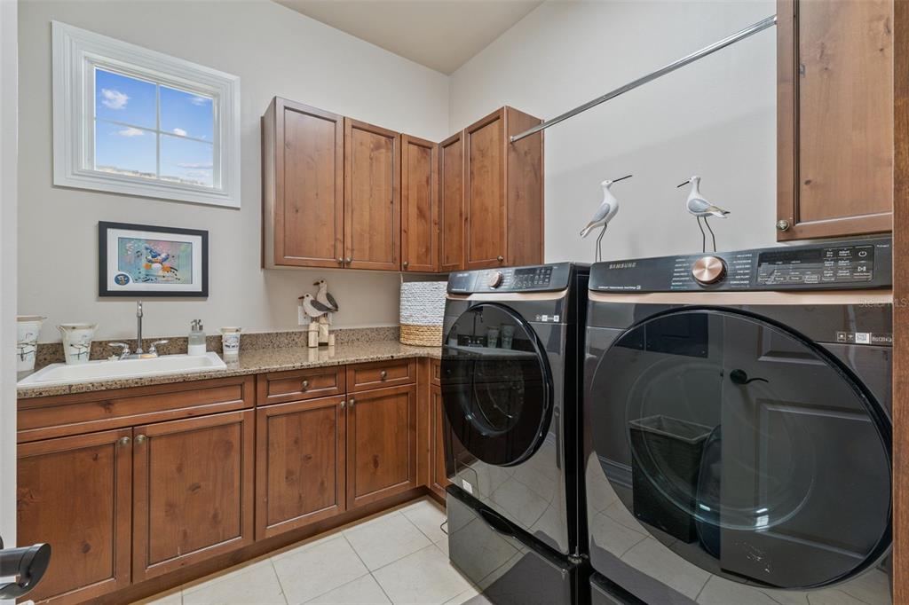 1172 CASTLE PINES CT gallery image #38
