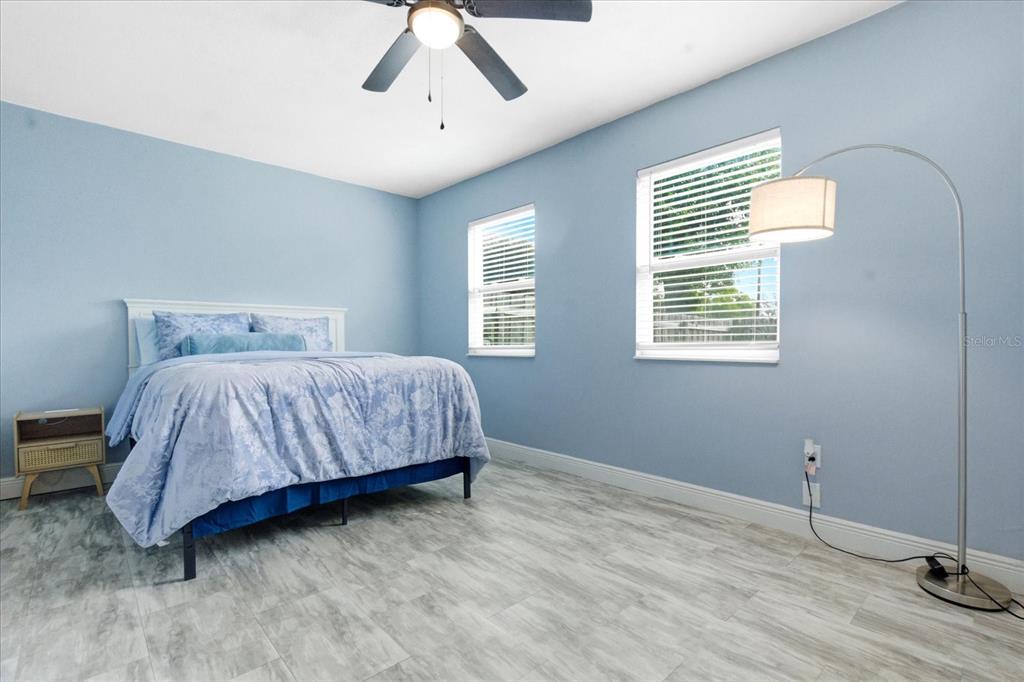 2110 W OKALOOSA AVENUE gallery image #12