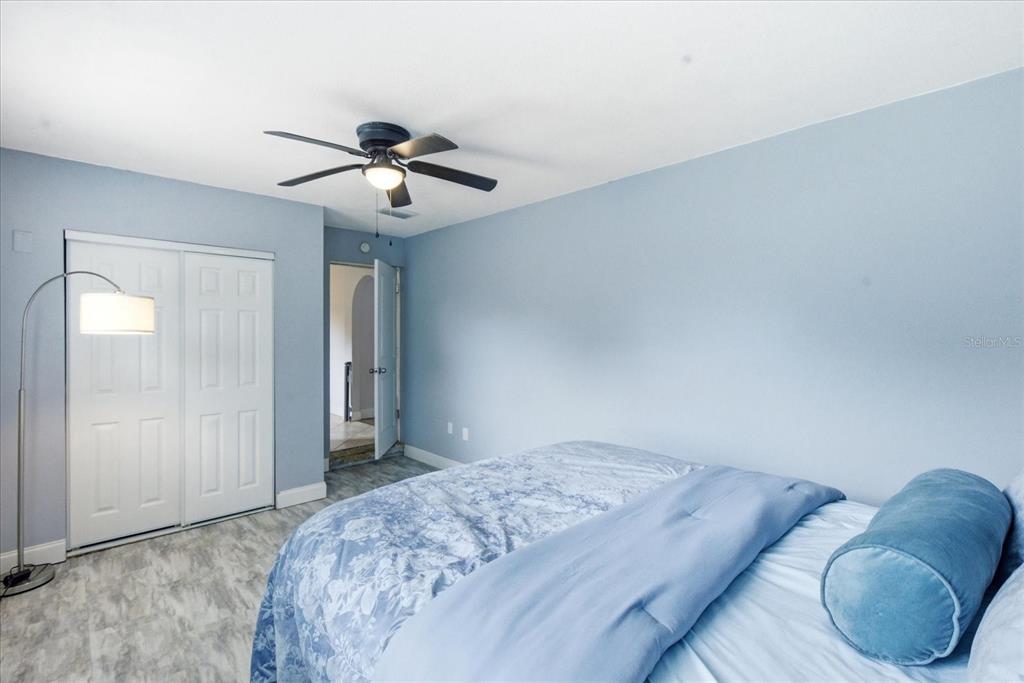 2110 W OKALOOSA AVENUE gallery image #13