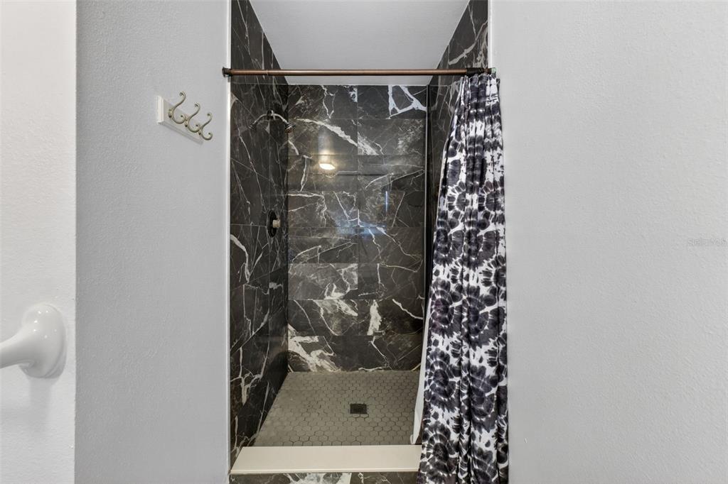 204 MONTANA AVENUE gallery image #17