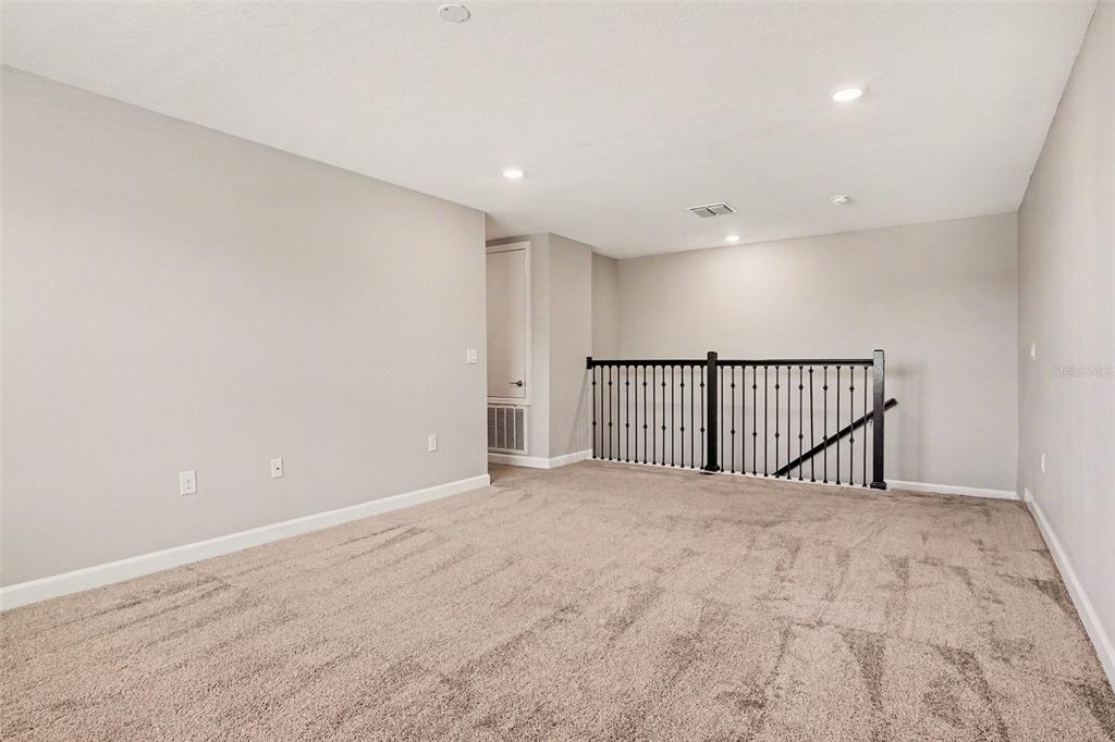 467 BRUNSWICK DRIVE gallery image #11