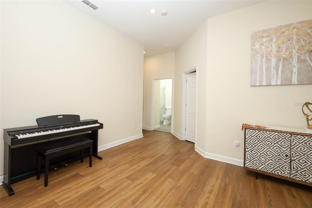 836 WOODBARK COVE gallery image #28