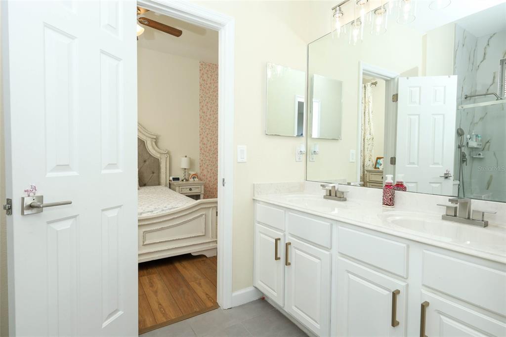 836 WOODBARK COVE gallery image #40