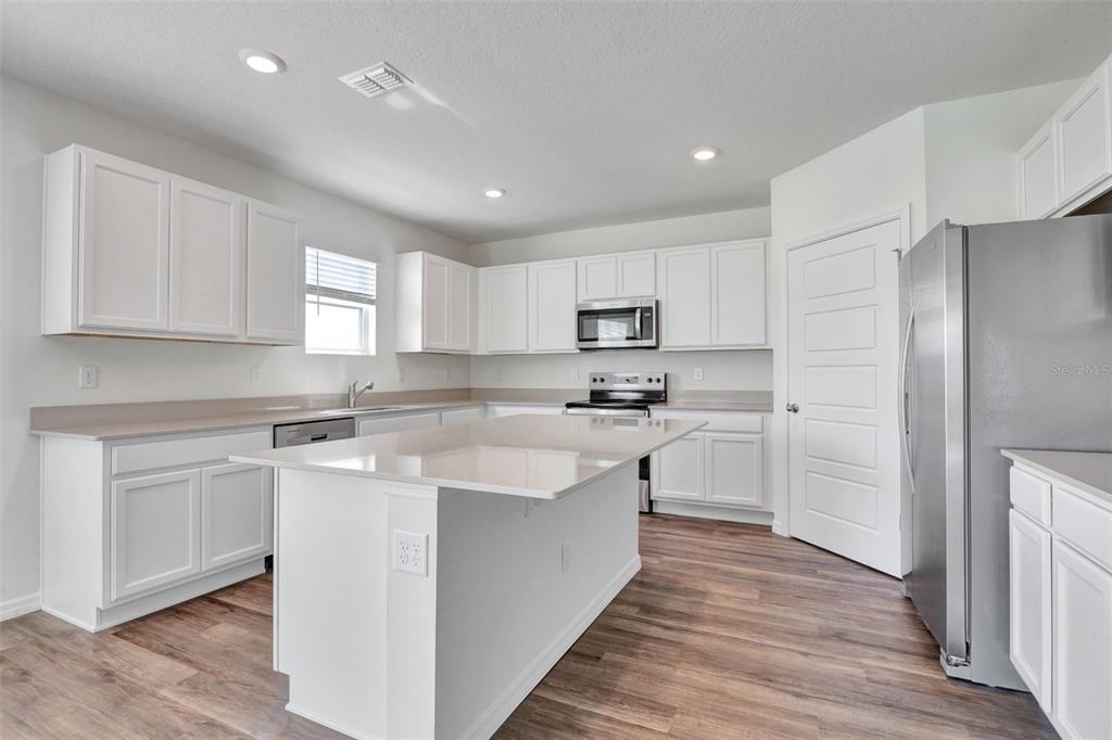 3610 PFEIFFER FALLS PLACE gallery image #9