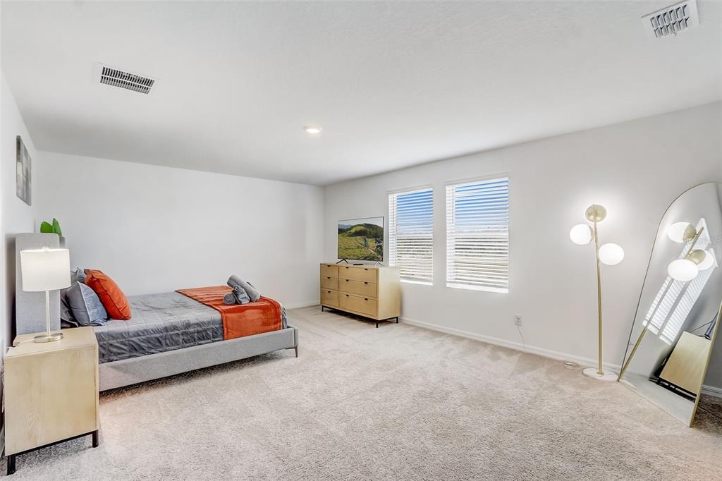 2268 DERWENT DRIVE gallery image #31