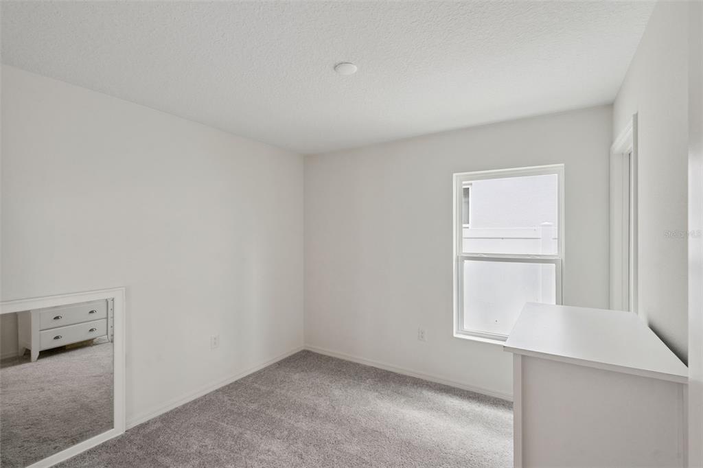 1247 PAPAYA CIRCLE gallery image #15