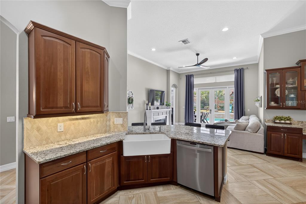 863 OAKBRANCH PLACE gallery image #11