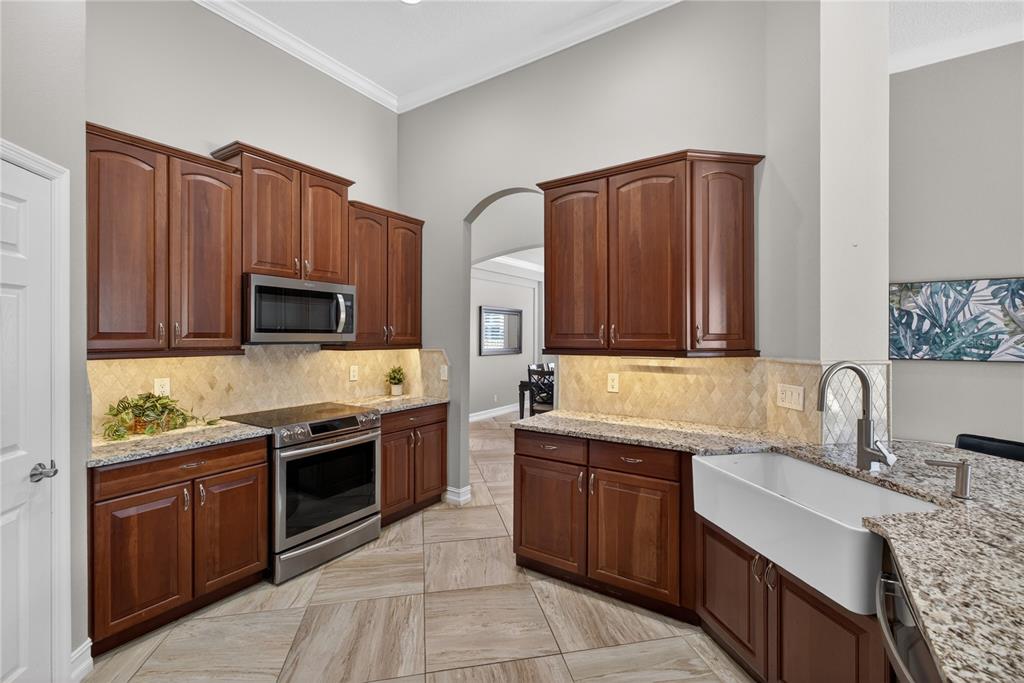863 OAKBRANCH PLACE gallery image #12