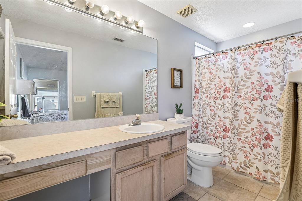 753 CASTERTON CIRCLE gallery image #19