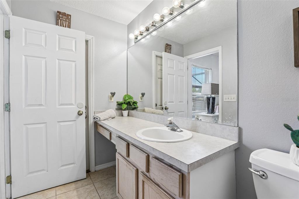 753 CASTERTON CIRCLE gallery image #20