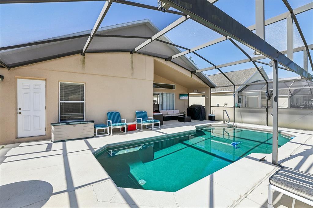 753 CASTERTON CIRCLE gallery image #28