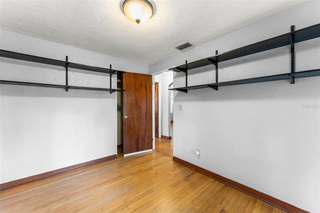 440 CAMBRIDGE BOULEVARD gallery image #11