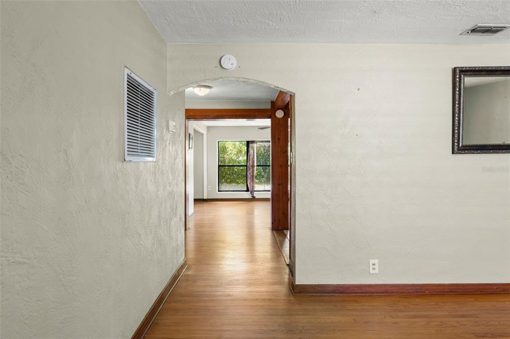 440 CAMBRIDGE BOULEVARD gallery image #6