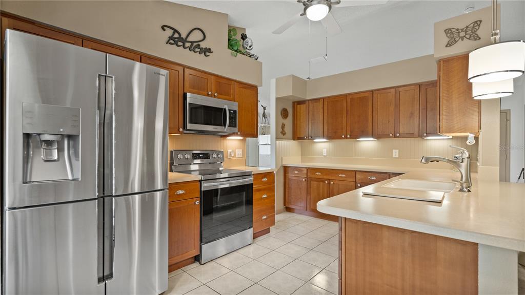 9072 WOODBREEZE BOULEVARD gallery image #22