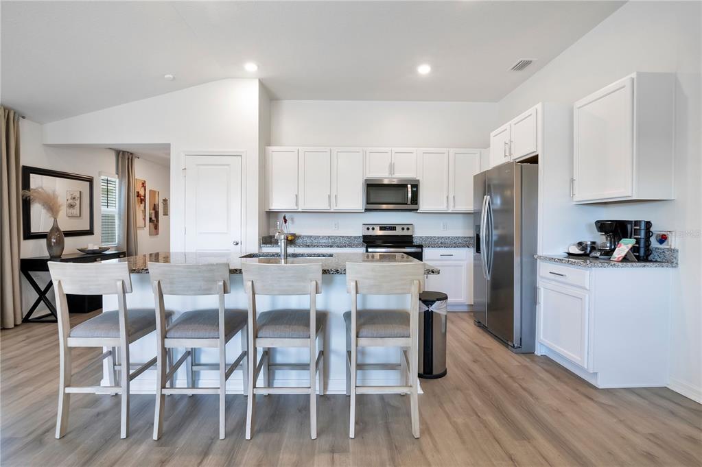 9231 WESTSIDE HILLS DRIVE gallery image #6