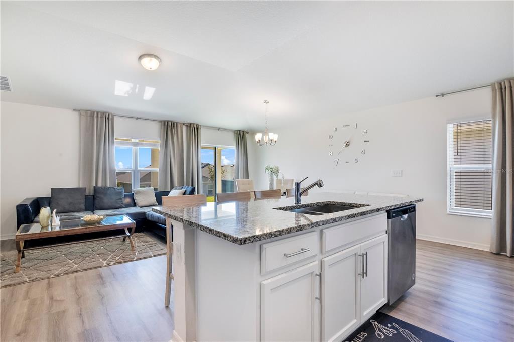 9231 WESTSIDE HILLS DRIVE gallery image #7