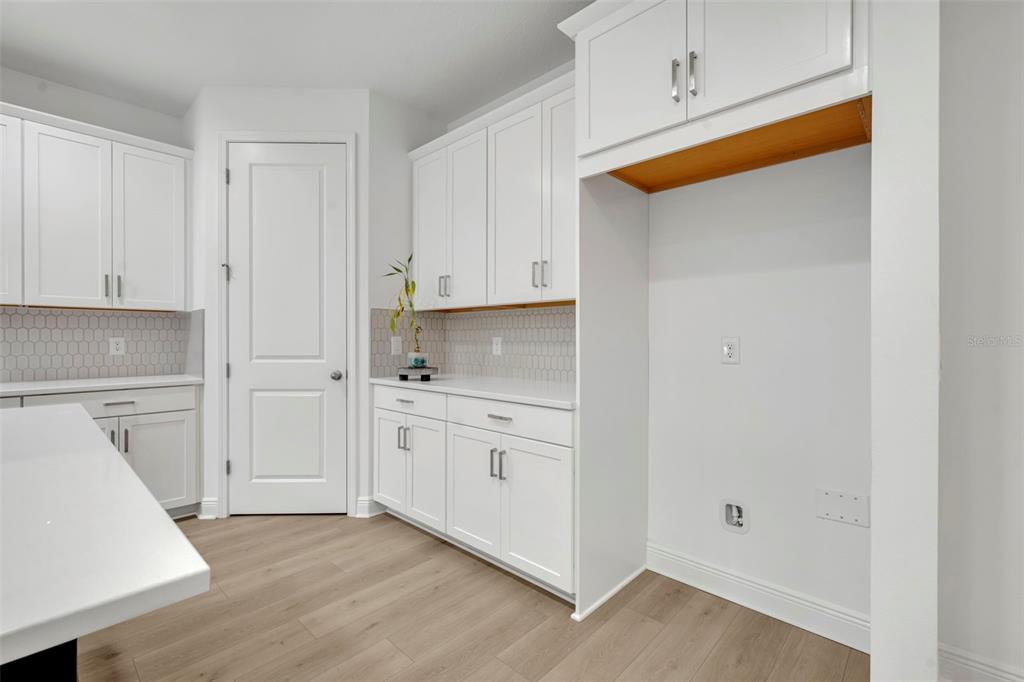 19268 ALLIUM PLACE gallery image #16