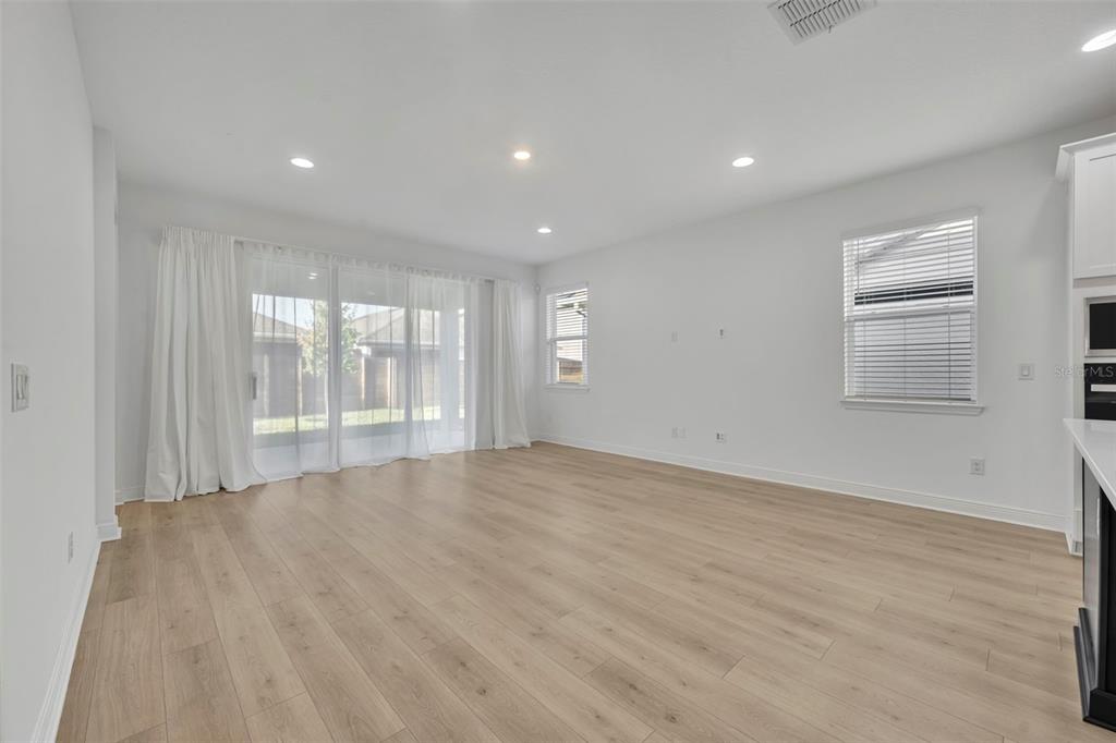 19268 ALLIUM PLACE gallery image #19