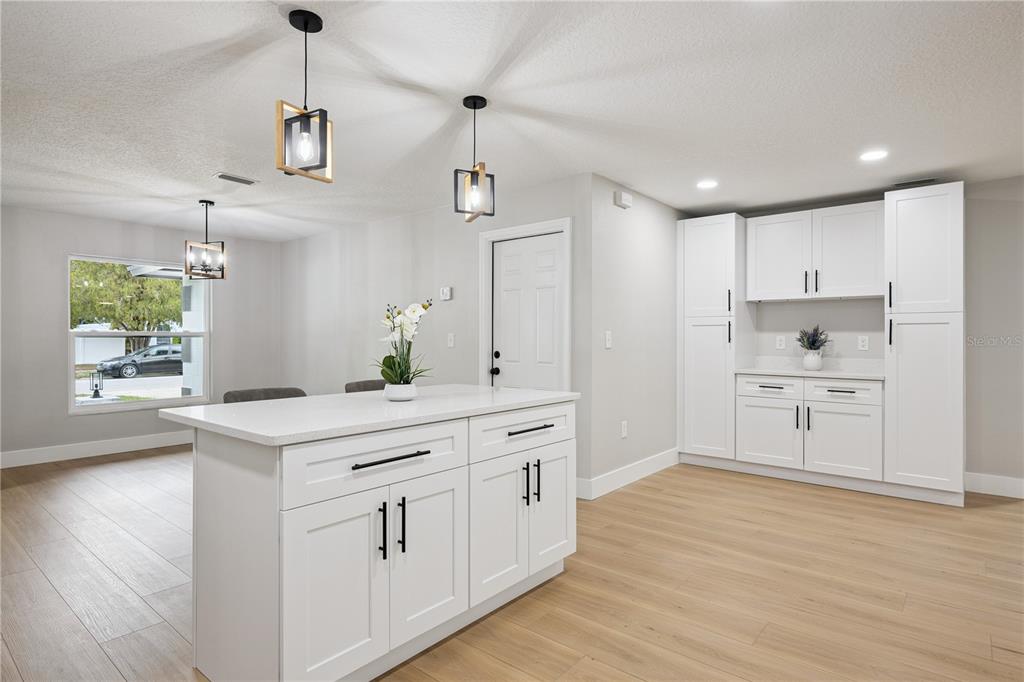 1438 TIERRA CIRCLE gallery image #13