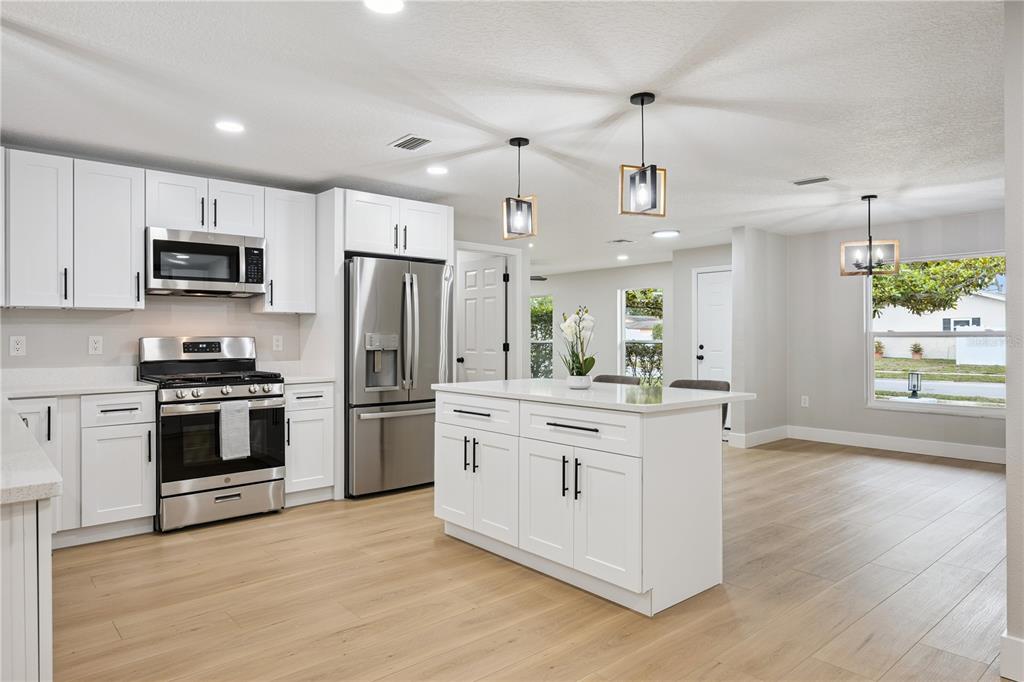 1438 TIERRA CIRCLE gallery image #14