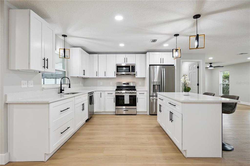 1438 TIERRA CIRCLE gallery image #15