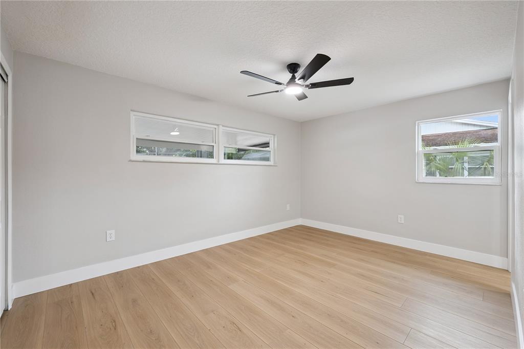 1438 TIERRA CIRCLE gallery image #22